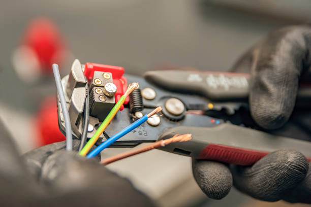 Professional Electrician in New London, CT