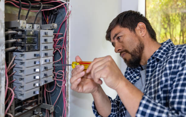 Best Commercial Electrician Services  in New London, CT